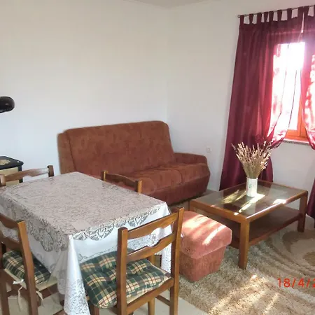 Apartment Zita In Relaxing Surroundings Near Umag Apartment