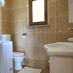Zita With 1 Bedroom In Relaxing Surroundings Near דירה