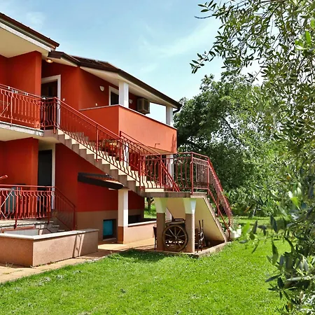 Zita With 1 Bedroom In Relaxing Surroundings Near * Umag